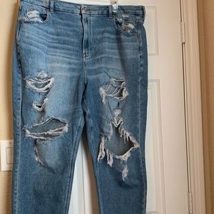 american eagle curvy mom jeans